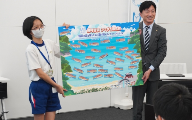 未来の海のために何ができるかな?敦賀市長にプレゼン!